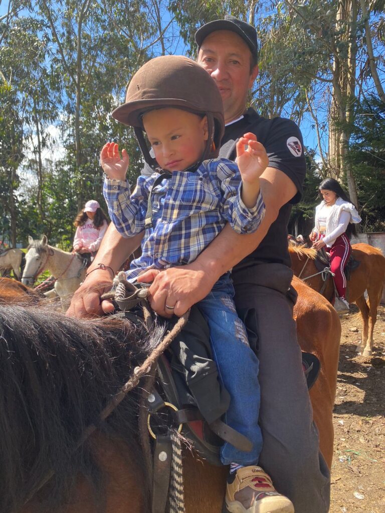 Niño Cabalgando en La Calera